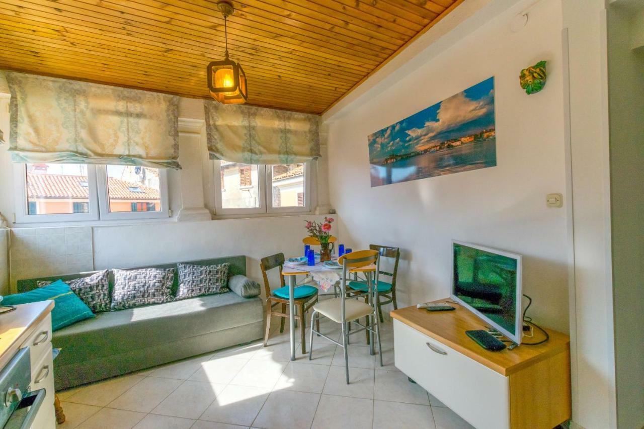 Beautiful Rustical Apt Ana In The Heart Of Rovinj Exterior foto